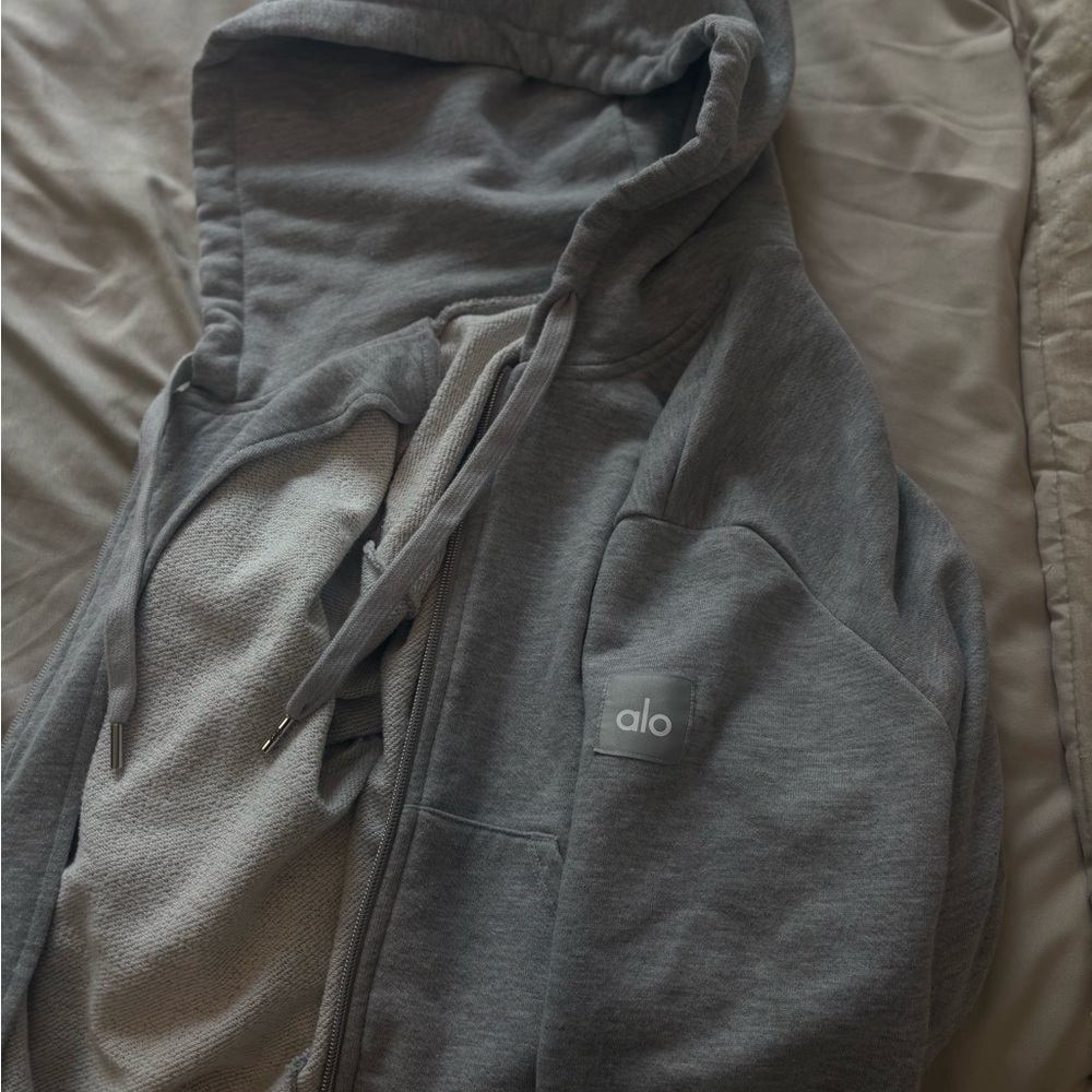 ALO Yoga Gray Women's Sweater